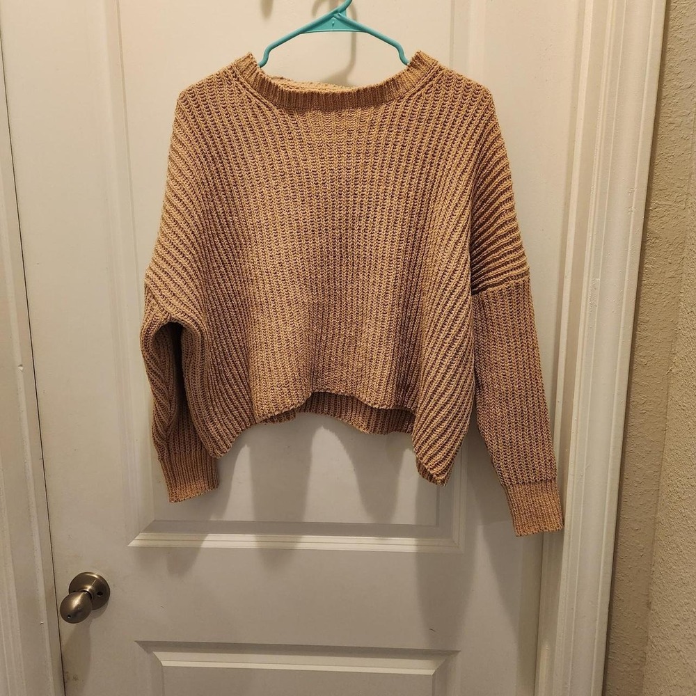Tan ribbed knit sweater in a S